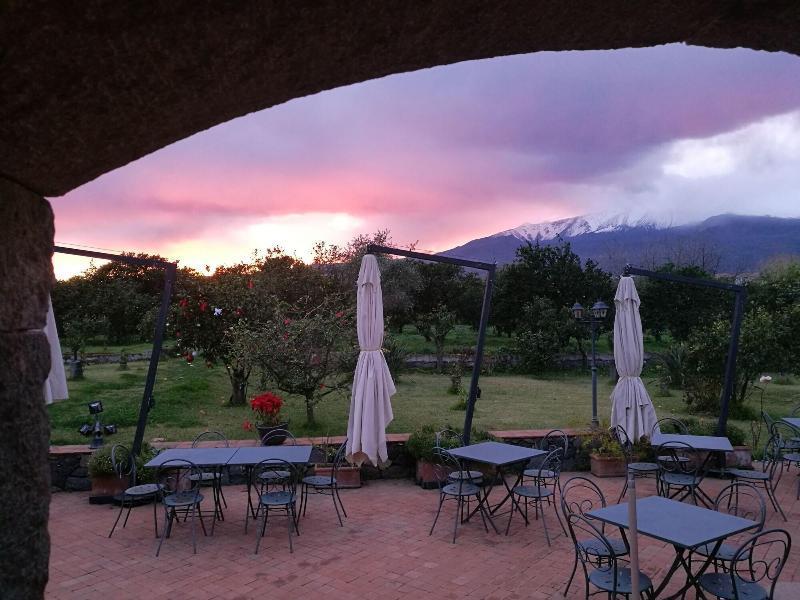 Agriturismo Galea Riposto Eksteriør billede